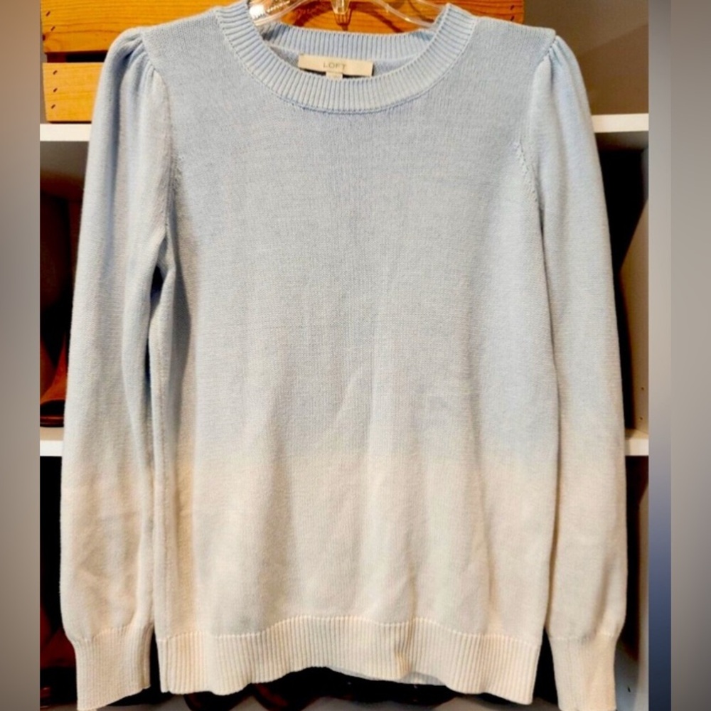LOFT Ombre Sweater Sz:XS Blue Ivory Has Gathered Shoulders for a lil puff EUC
